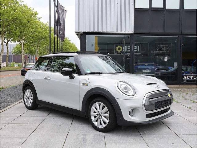 Mini mini electric cooper se 33 kwh 135kw automaat 2020 - afbeelding 32 van  34