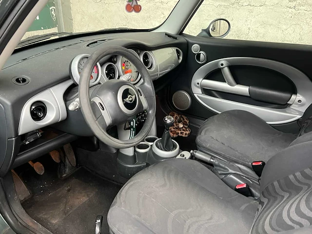Mini one salt 1.6 90pk 2001, 94-hs-vd - afbeelding 25 van  37