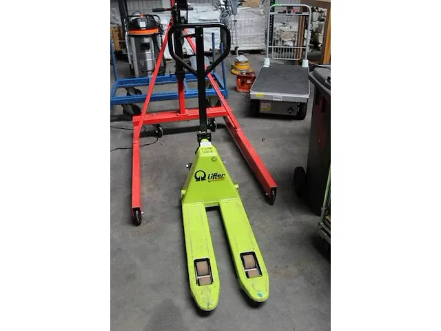 Mini palletwagen lifter by pramac. lengte lepels 80 cm. - afbeelding 2 van  2