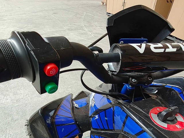 Mini quad electrisch 800 watt blauw - afbeelding 3 van  12