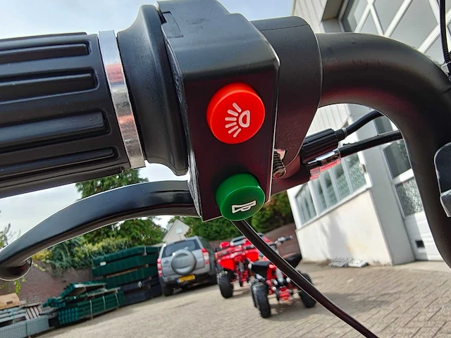 Mini quad electrisch 800 watt - afbeelding 9 van  18