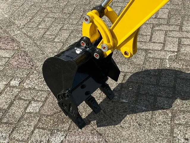 Mini rupsgraafmachine stahlworks, hl320, geel, bouwjaar 2023 - afbeelding 8 van  12