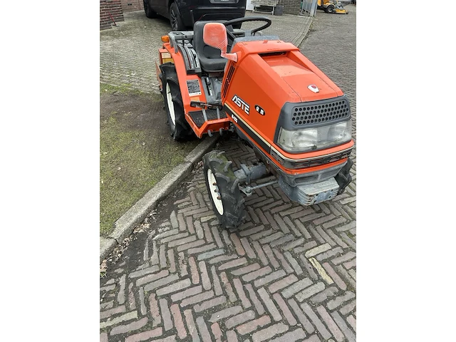 Mini tractor met grondbak kubota, aste a-155 - afbeelding 3 van  9