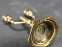 Miniatuur bronzen kandelaar - afbeelding 3 van  3