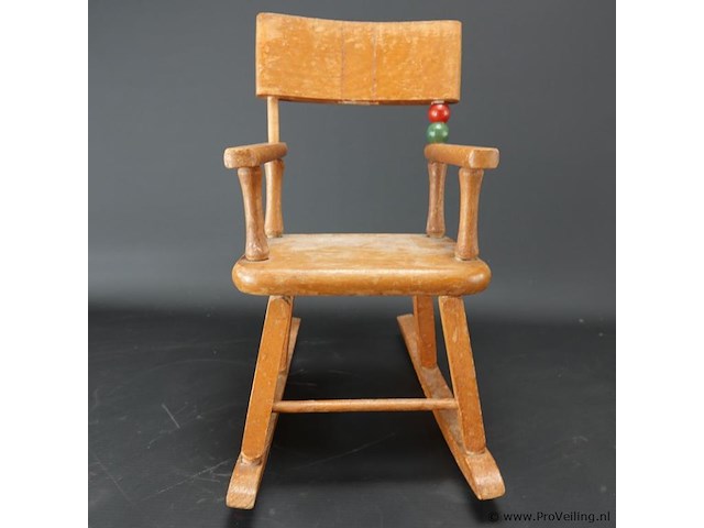 Miniatuur houten schommelstoel - afbeelding 4 van  5