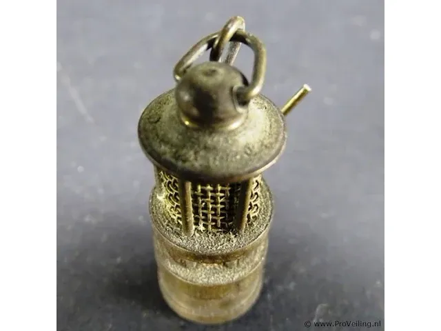 Miniatuur mijnlamp als hanger - afbeelding 2 van  3