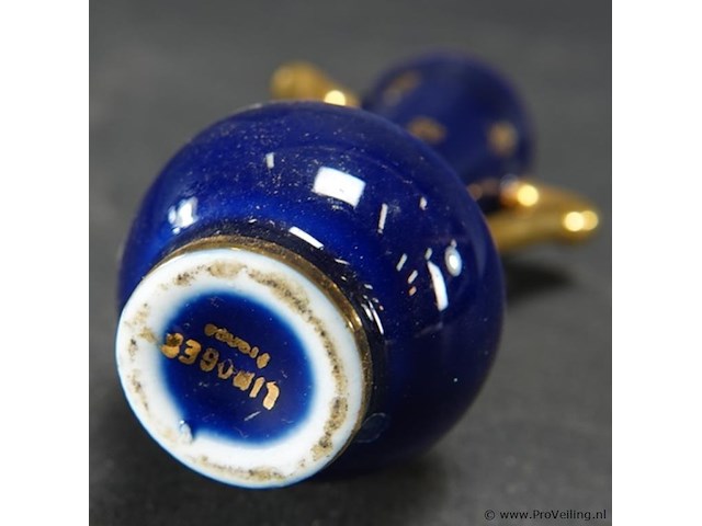 Miniatuur porseleinen vaas - afbeelding 3 van  3