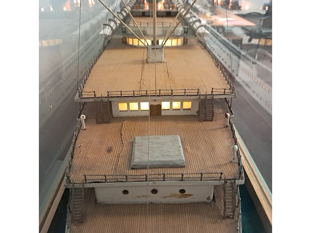 Miniatuurboot "nieuw amsterdam" - afbeelding 3 van  36