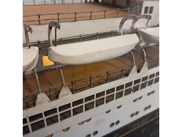 Miniatuurboot "nieuw amsterdam" - afbeelding 5 van  36