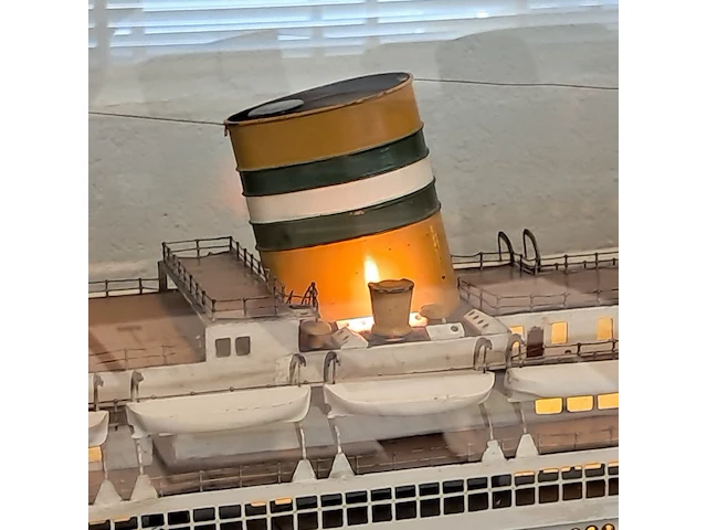 Miniatuurboot "nieuw amsterdam" - afbeelding 9 van  36