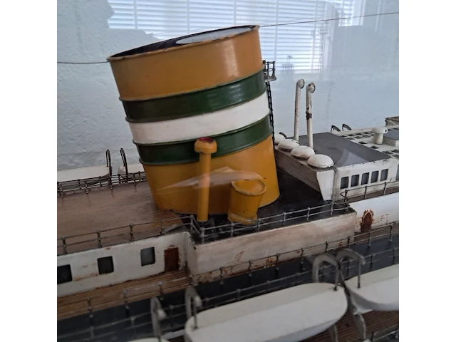 Miniatuurboot "nieuw amsterdam" - afbeelding 16 van  36