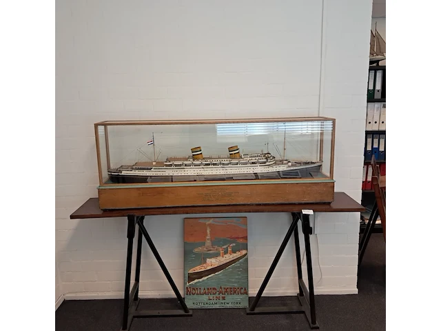 Miniatuurboot "nieuw amsterdam" - afbeelding 23 van  36