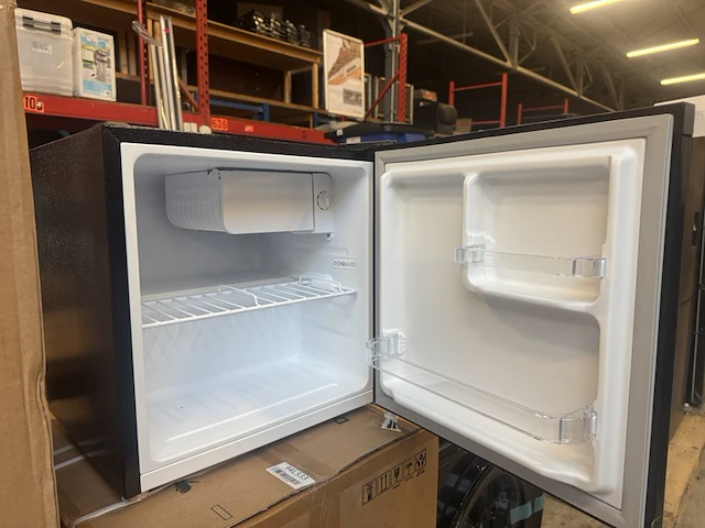 Minibar 46 liter chiq, csd46d4e - afbeelding 4 van  5