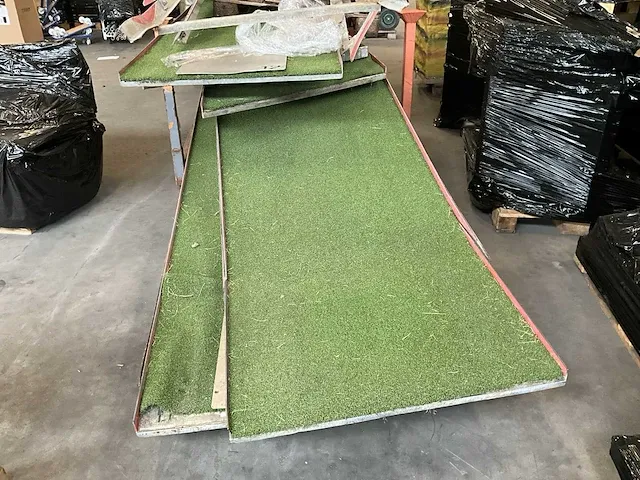 Minigolfbaan - 18 holes - afbeelding 8 van  8