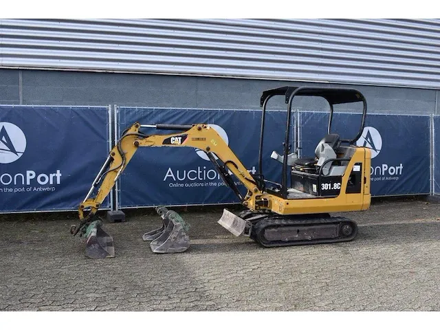 Minigraver caterpillar 301.8c diesel - afbeelding 1 van  1