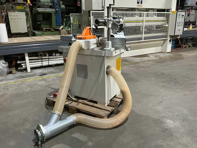 Minimax - 2004 - t 50 - tafel- en spilfreesmachine - afbeelding 12 van  17