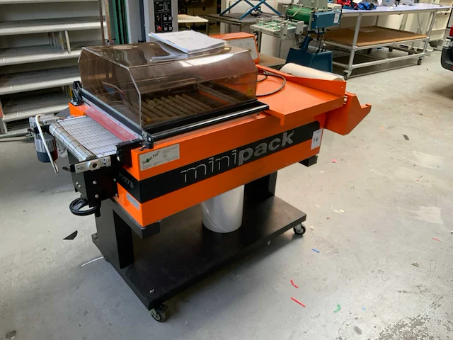 Minipack fm 75 digit krimpfolie verpakkingsmachine - afbeelding 3 van  6