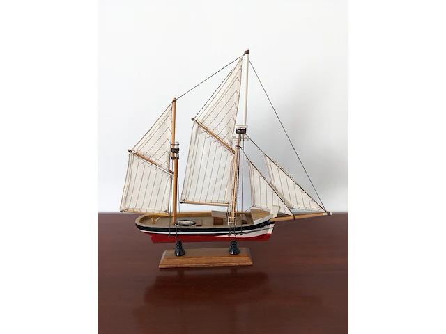Minitatuurboot dubbele mast - afbeelding 2 van  8