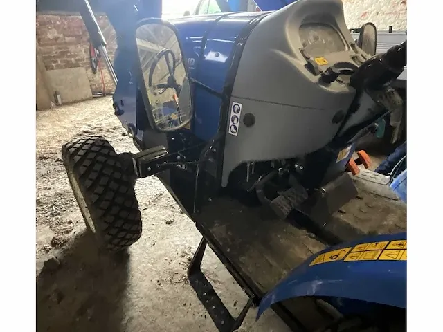 Minitractor - new holland boomer 50 - *249 draaiuren* - afbeelding 19 van  47
