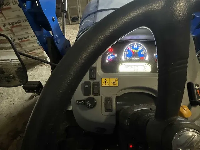 Minitractor - new holland boomer 50 - *249 draaiuren* - afbeelding 20 van  47