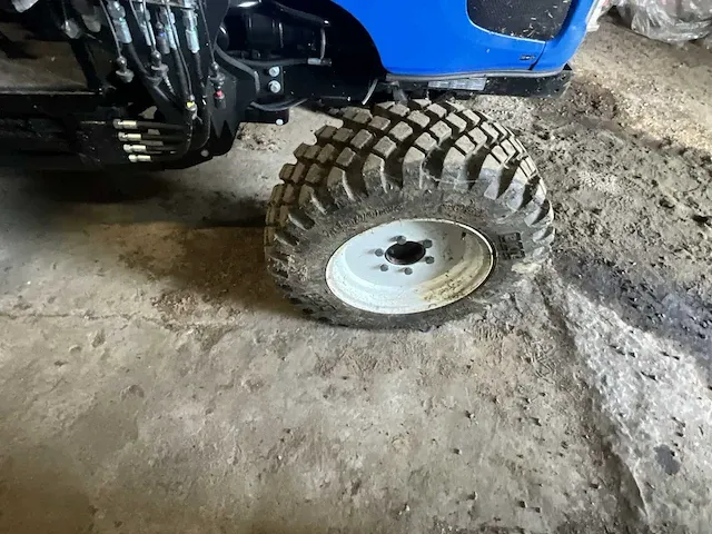 Minitractor - new holland boomer 50 - *249 draaiuren* - afbeelding 31 van  47