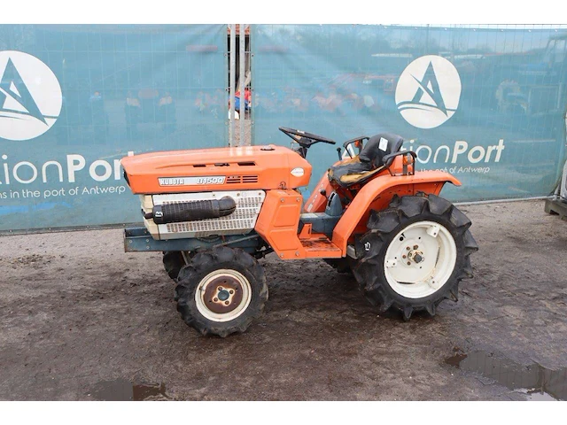 Minitractor kubota b1500dt diesel 14.9pk - afbeelding 1 van  1