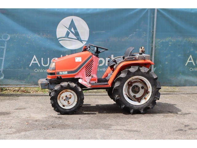 Minitractor kubota b52 diesel 14.9pk - afbeelding 1 van  1