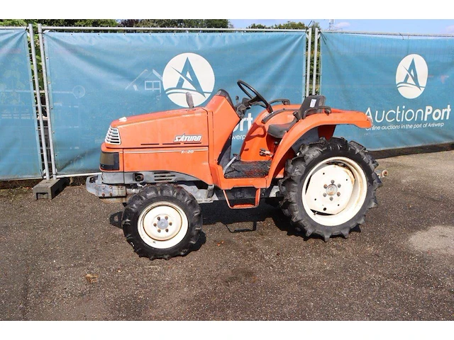 Minitractor kubota satura x-20 diesel 19.7pk - afbeelding 1 van  1