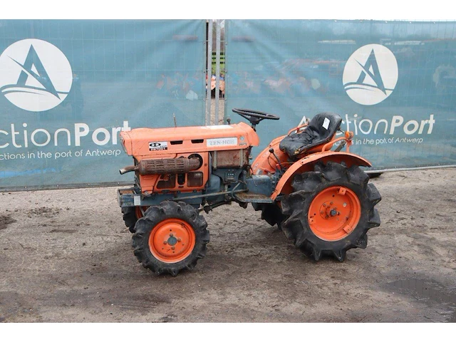 Minitractor kubota zen-noh zb7001 diesel 14pk - afbeelding 1 van  1