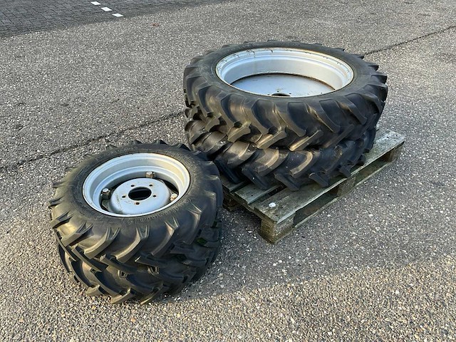 Minitractor wielen set - afbeelding 1 van  11