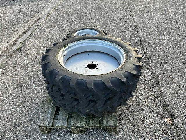 Minitractor wielen set - afbeelding 5 van  11