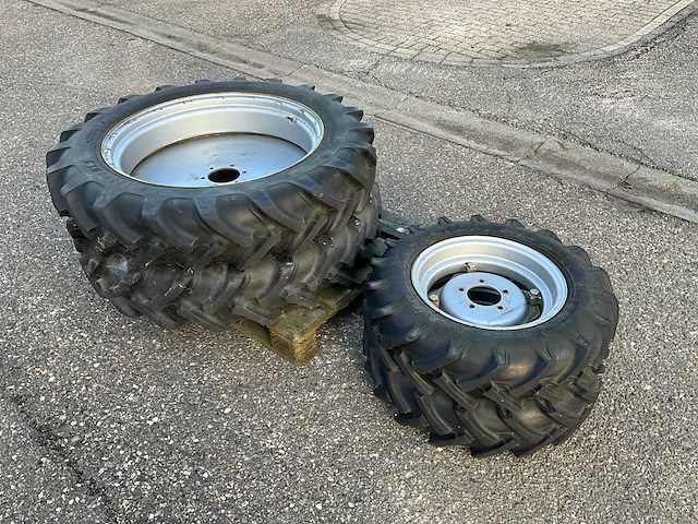 Minitractor wielen set - afbeelding 7 van  11