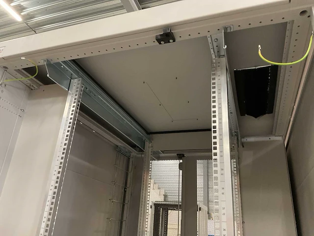 Minkels 19” - 46u 4-deurs patchkast - afbeelding 4 van  6