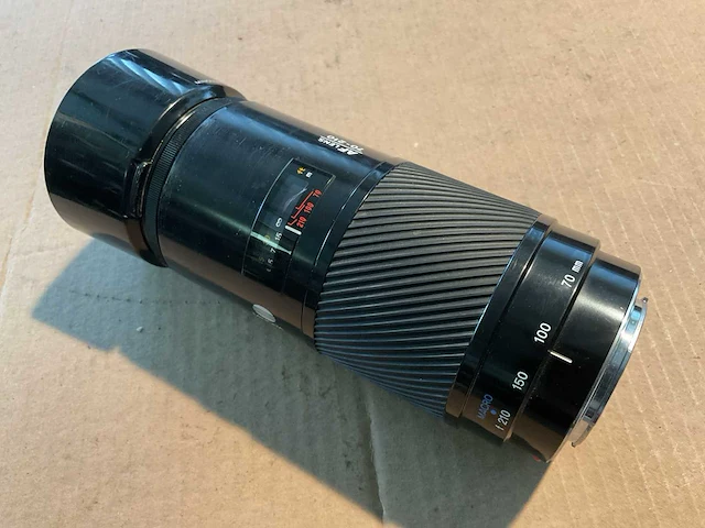 Minolta af camera lens - afbeelding 1 van  2