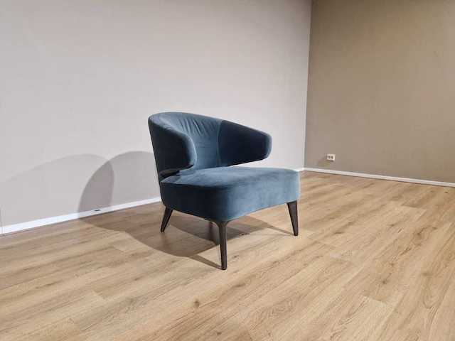 Minotti - aston - fauteuil - showroommodel - afbeelding 2 van  9