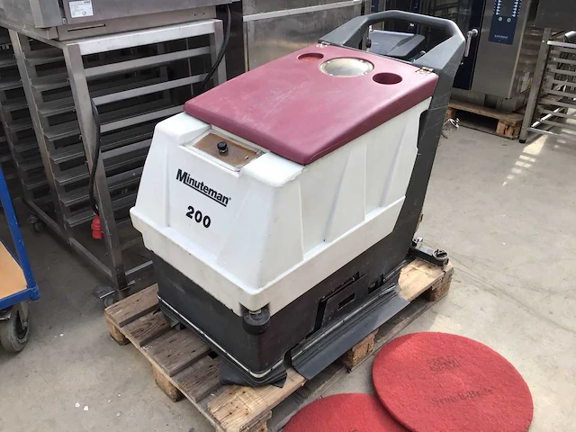 Minuteman 200 schrob zuigmachine - afbeelding 2 van  7