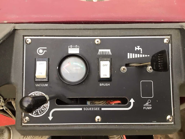 Minuteman 200 schrob zuigmachine - afbeelding 5 van  7