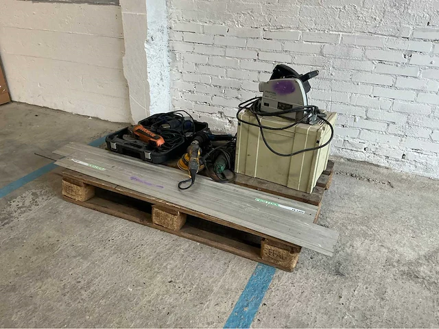 Mirka, festool cirkelzaag, schuurmachine, heatgun en geleiders - afbeelding 5 van  15
