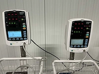 Misdragen vs800 patiëntmonitor (2x) - afbeelding 2 van  5