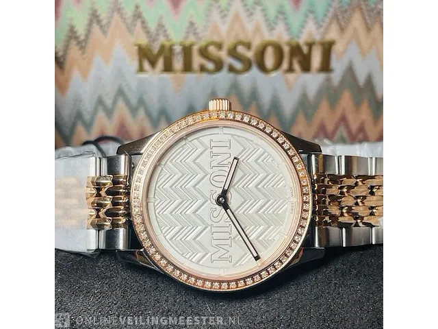 Missoni horloge 60 diamanten 0.33 carat prijs €1900,00 + taxatierapport - afbeelding 3 van  10