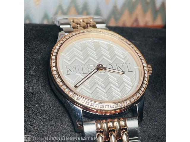 Missoni horloge 60 diamanten 0.33 carat prijs €1900,00 + taxatierapport - afbeelding 5 van  10