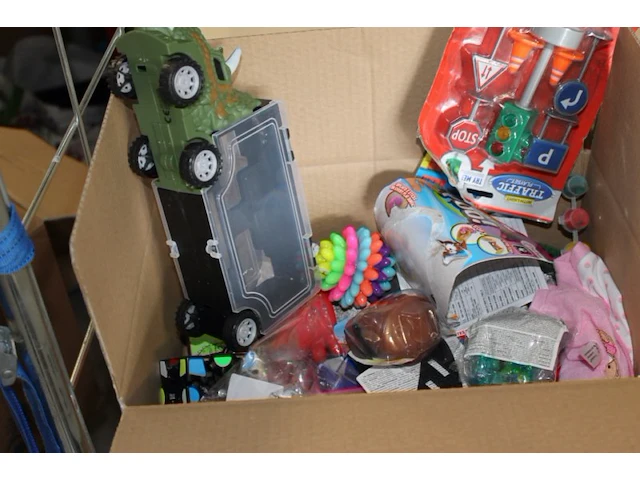 Mistery box - afbeelding 1 van  3