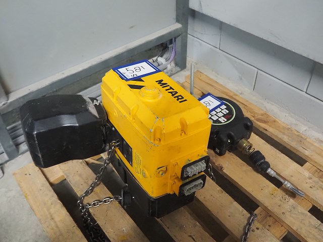 Mitari - afbeelding 2 van  9