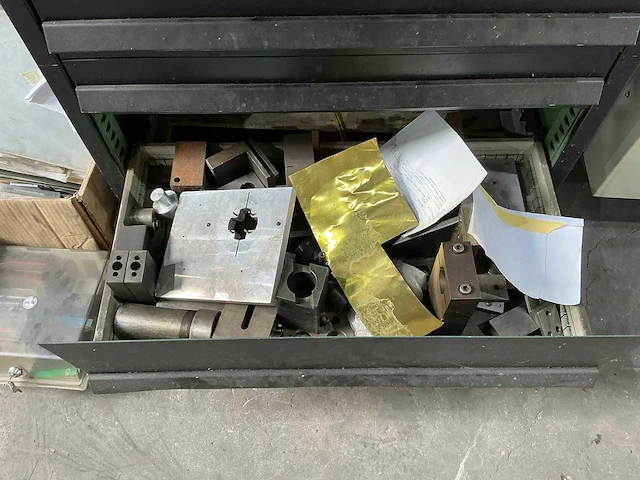 Mitsubishi - 1999 - fx20k - draadvonk- en erodeermachine - afbeelding 8 van  26