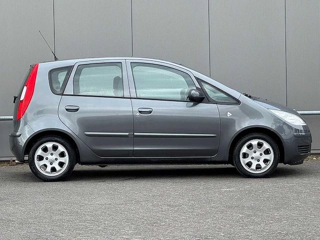 Mitsubishi - 2007 - colt - 1.3 invite - 22-xf-pd - afbeelding 15 van  21