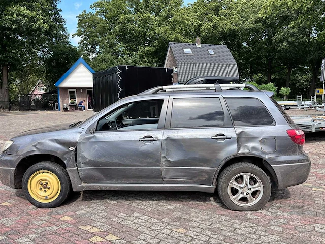 Mitsubishi - 2008 - outlander sport - 2.0 invite+ - 66-zg-rn - schade - afbeelding 4 van  18