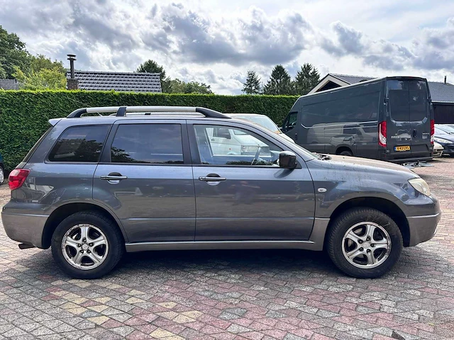 Mitsubishi - 2008 - outlander sport - 2.0 invite+ - 66-zg-rn - schade - afbeelding 6 van  18