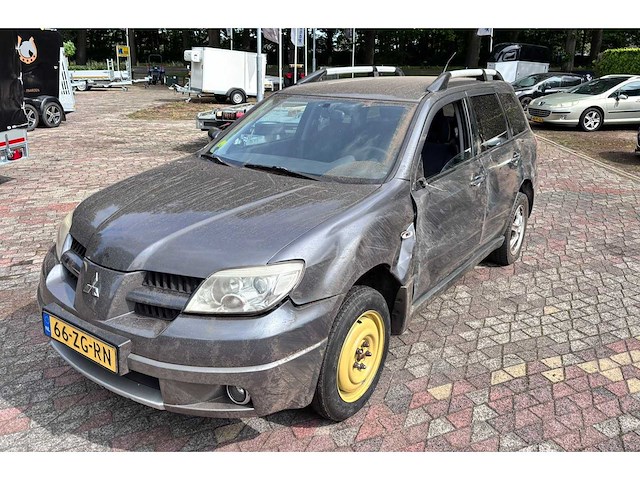 Mitsubishi - 2008 - outlander sport - 2.0 invite+ - 66-zg-rn - schade - afbeelding 1 van  18