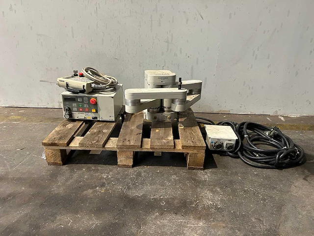 Mitsubishi - 2009 - rp-5ah-s62 - uitnamerobot - afbeelding 1 van  9