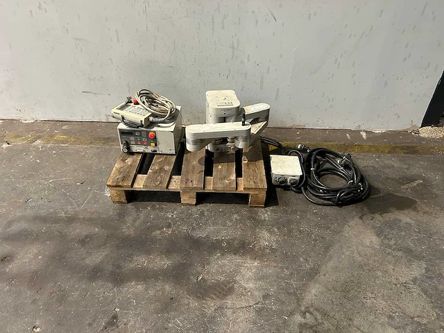Mitsubishi - 2009 - rp-5ah-s62 - uitnamerobot - afbeelding 2 van  9
